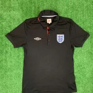 Polo Umbro England Nera Taglia S Uomo